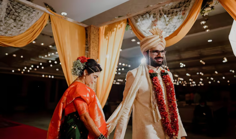 EXPLORE THE WORLD NOW